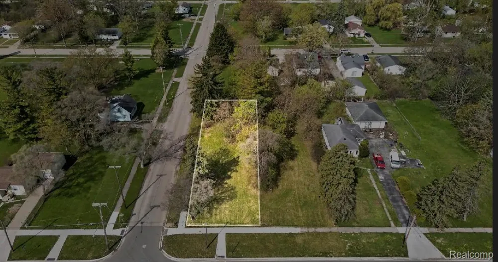 3261 Sheridan Avenue Saginaw City, MI 48601