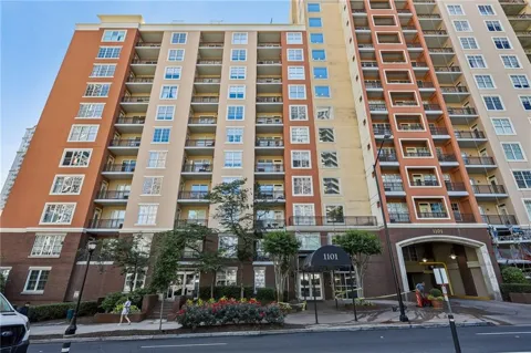 1101 Juniper Street NE #104