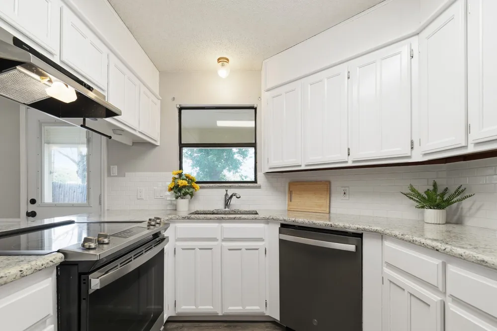 6612 Patsy Lane Watauga, TX 76148