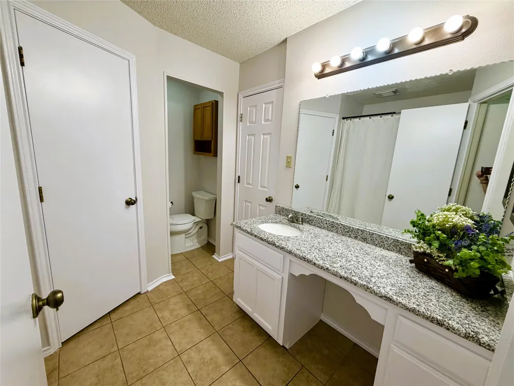 6612 Patsy Lane Watauga, TX 76148