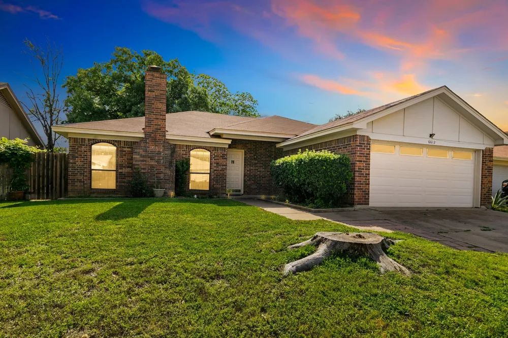 6612 Patsy Lane Watauga, TX 76148