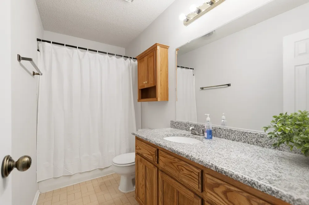 6612 Patsy Lane Watauga, TX 76148