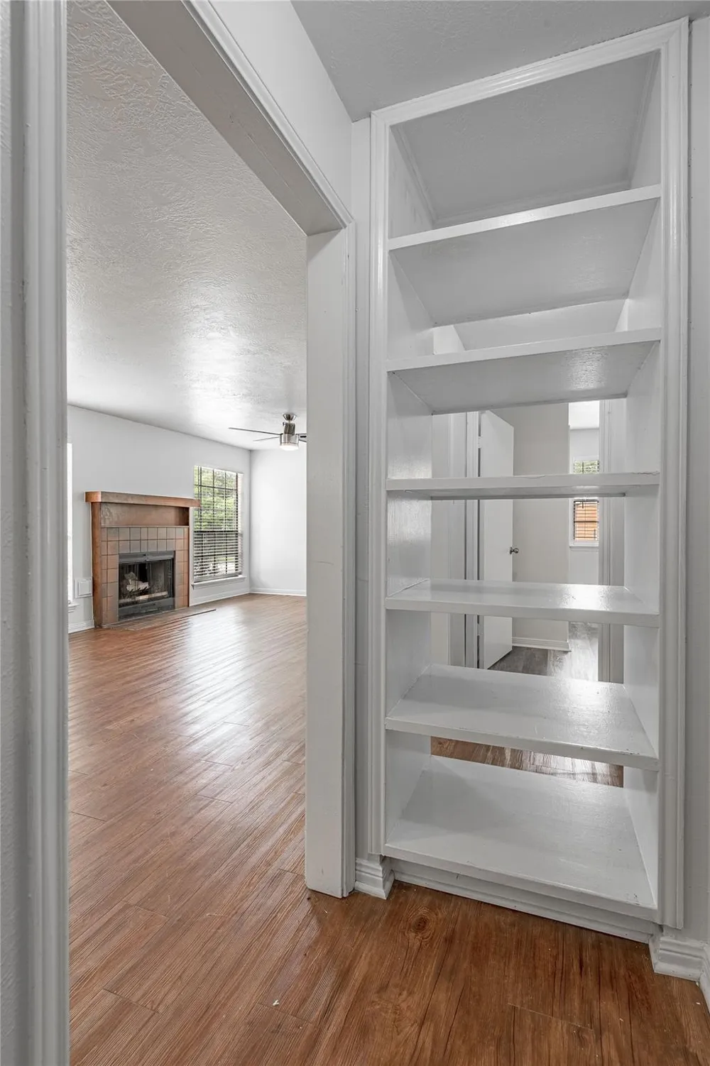 2402 Sycamore Avenue #E1 Huntsville, TX 77340