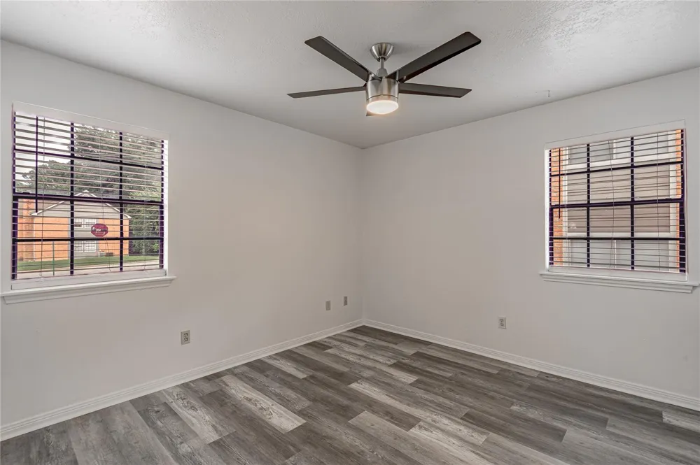 2402 Sycamore Avenue #E1 Huntsville, TX 77340