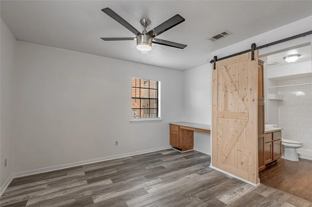 2402 Sycamore Avenue #E1 Huntsville, TX 77340