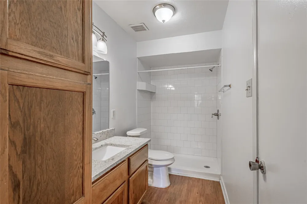 2402 Sycamore Avenue #E1 Huntsville, TX 77340