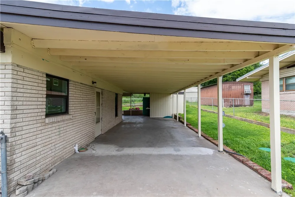 143 Trail Ridge Drive Sandia, TX 78383