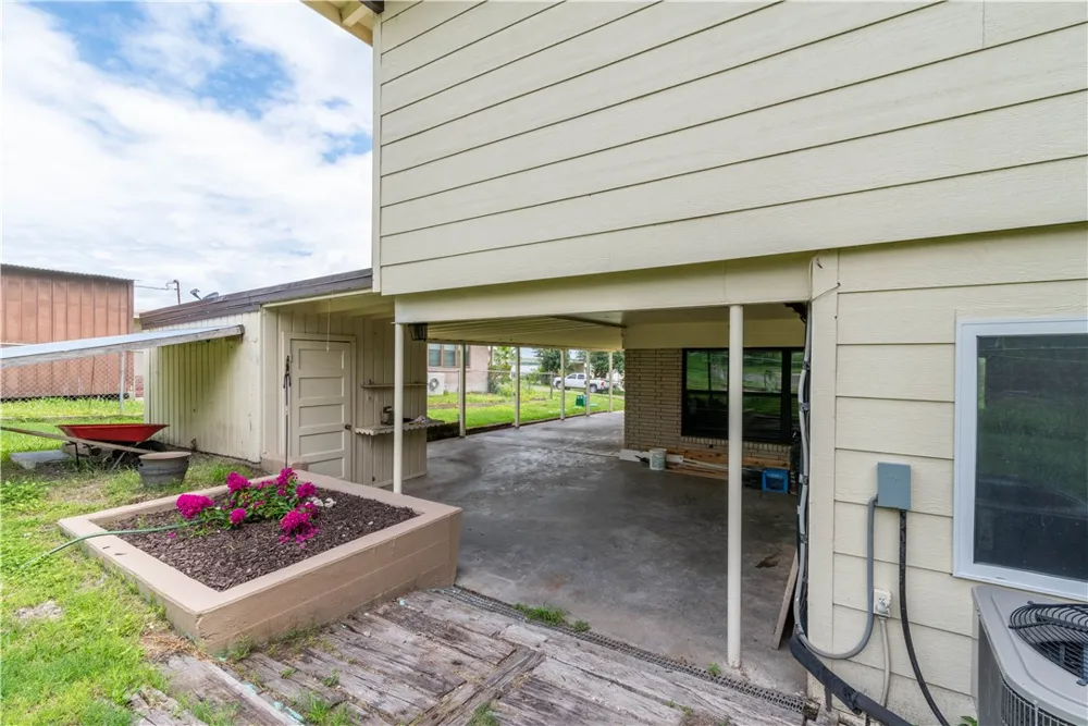 143 Trail Ridge Drive Sandia, TX 78383