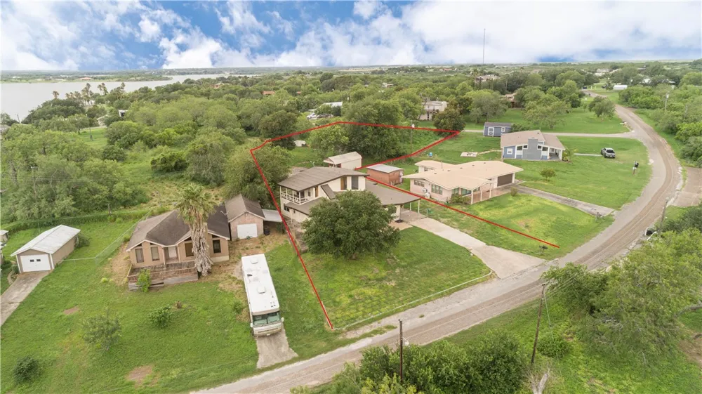 143 Trail Ridge Drive Sandia, TX 78383