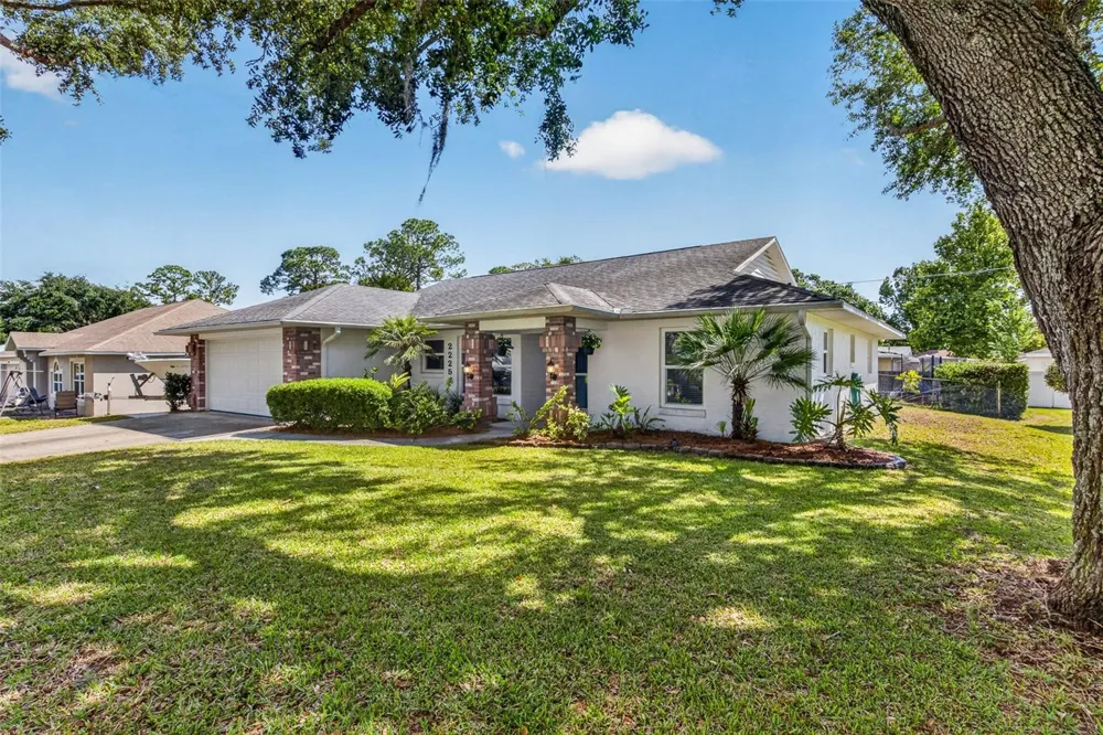 2225 VISTA PALM DRIVE Edgewater, FL 32141