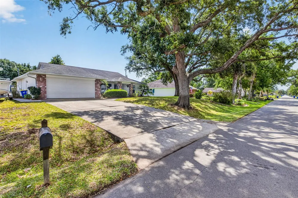 2225 VISTA PALM DRIVE Edgewater, FL 32141