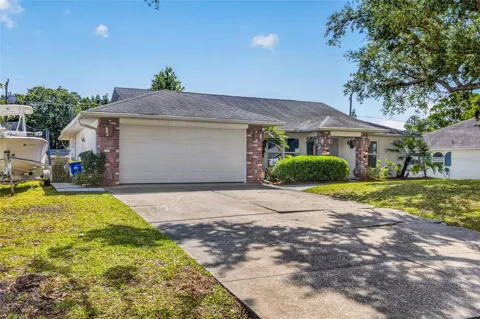 2225 VISTA PALM DRIVE
