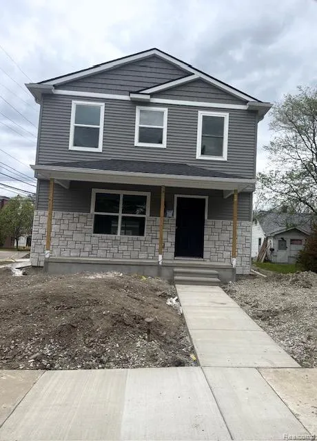 27305 Groveland Street Madison Heights City, MI 48071