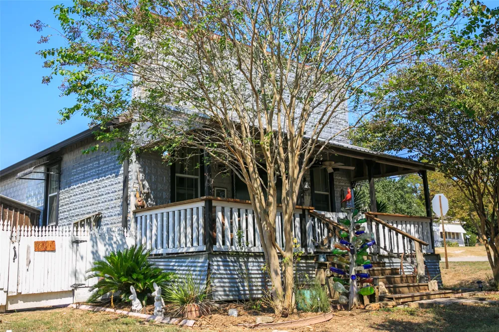 12400 E Texas Street Burton, TX 77835