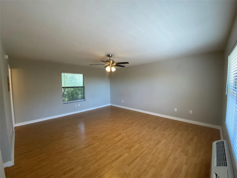 701 W Sycamore Street #102 Denton, TX 76201