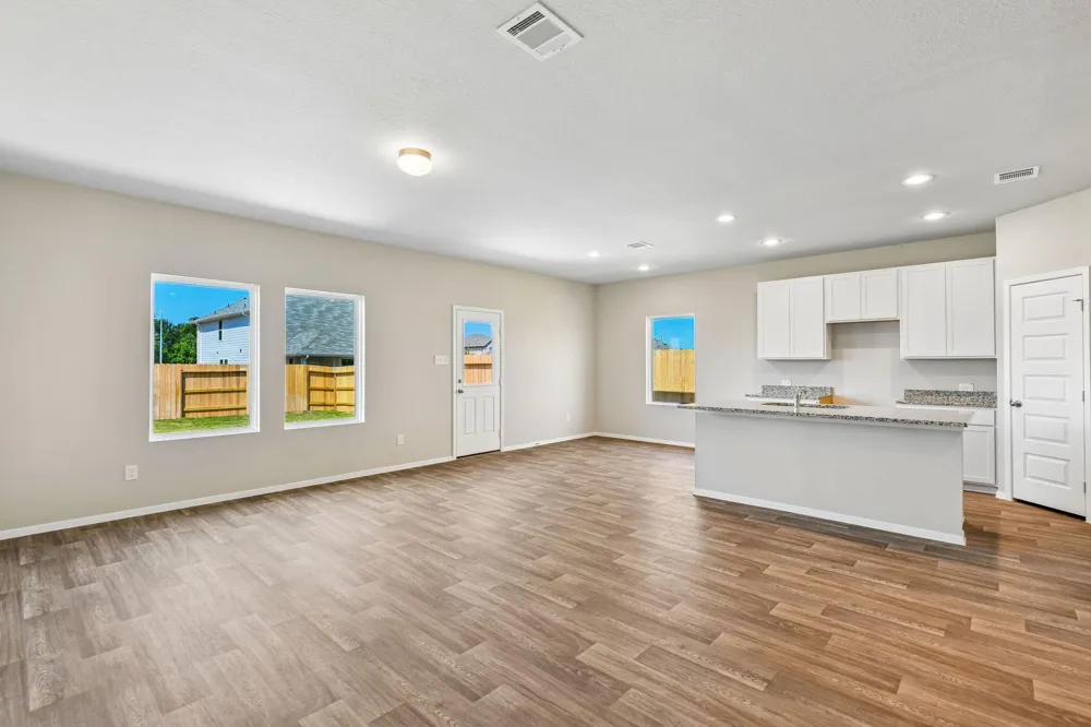 4638 Coral Bean Street Pinehurst, TX 77362