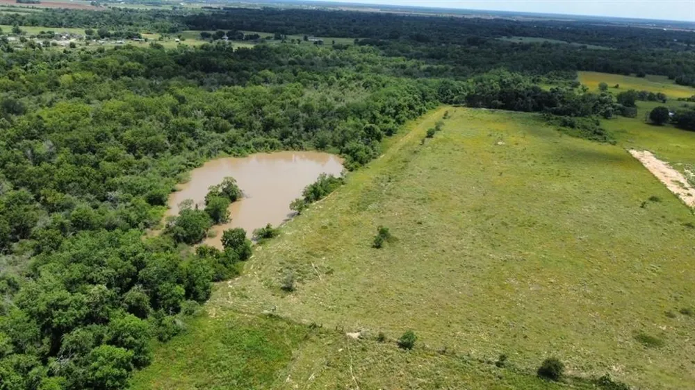 1966 Hluchan Road Sealy, TX 77474