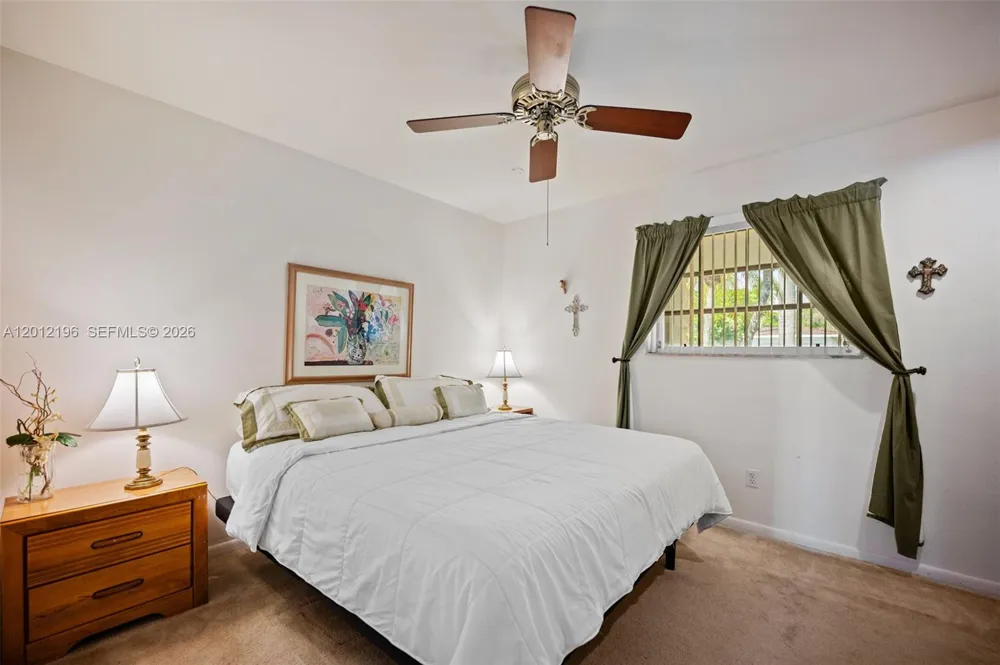 15705 SW 77th Ave Palmetto Bay, FL 33157