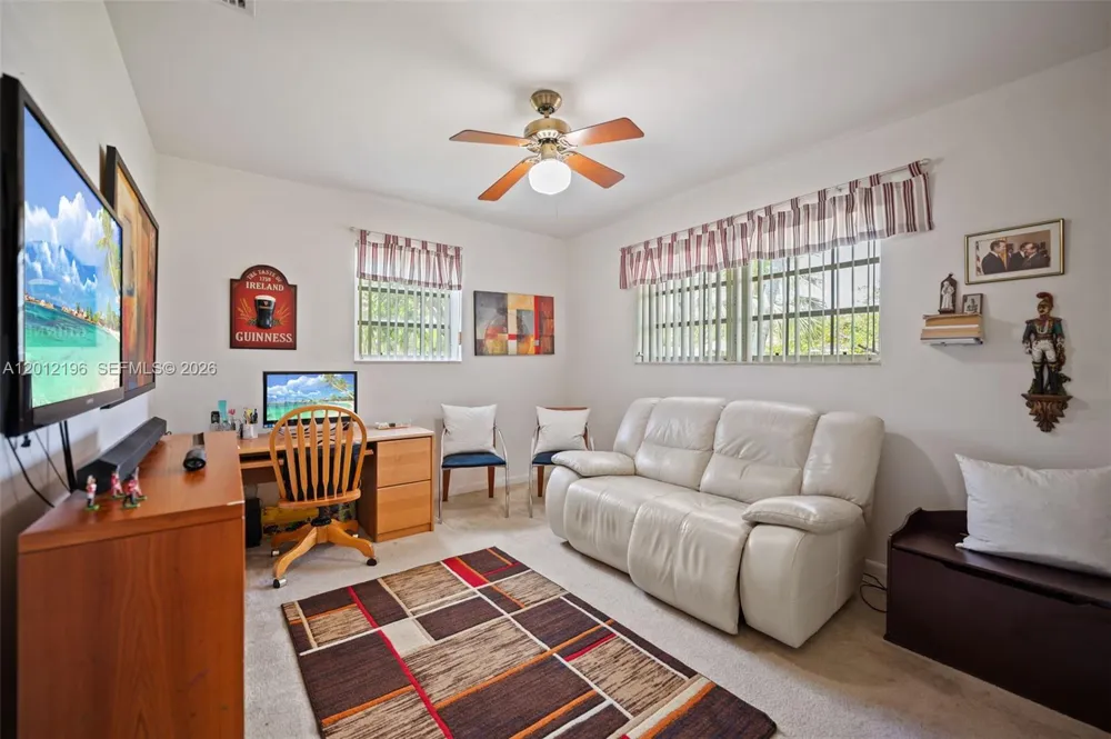 15705 SW 77th Ave Palmetto Bay, FL 33157