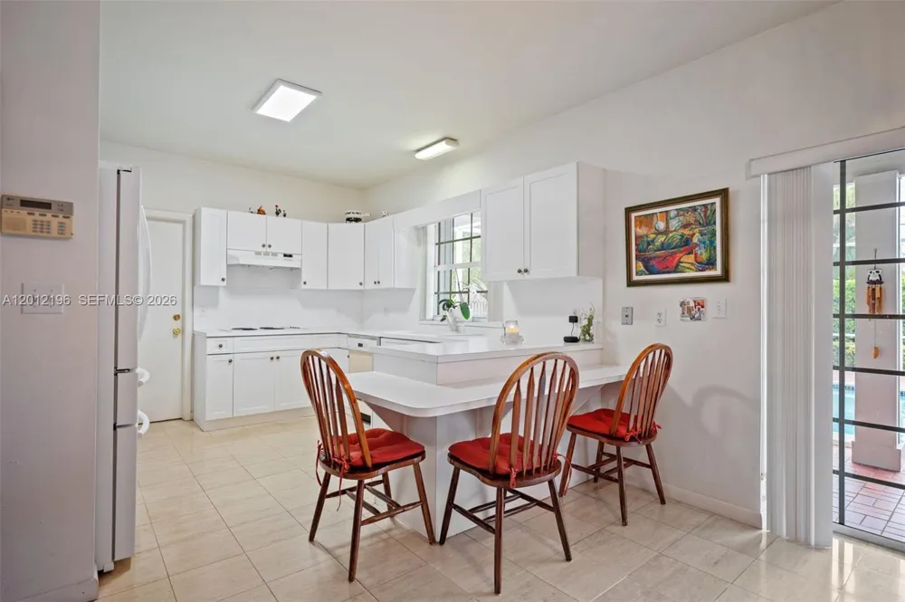 15705 SW 77th Ave Palmetto Bay, FL 33157