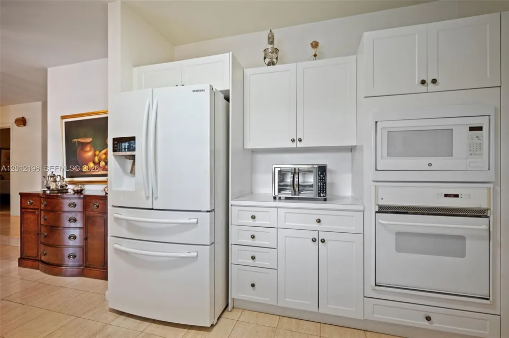 15705 SW 77th Ave Palmetto Bay, FL 33157