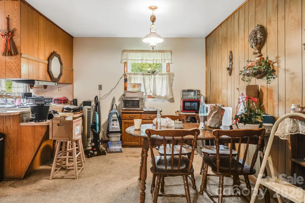 48 Ellen Avenue Canton, NC 28716