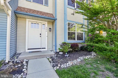 206 DOUGLAS COURT