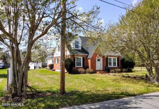 215 Elm Street Chadbourn, NC 28431