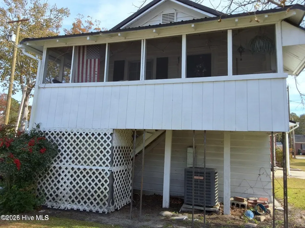 215 Elm Street Chadbourn, NC 28431