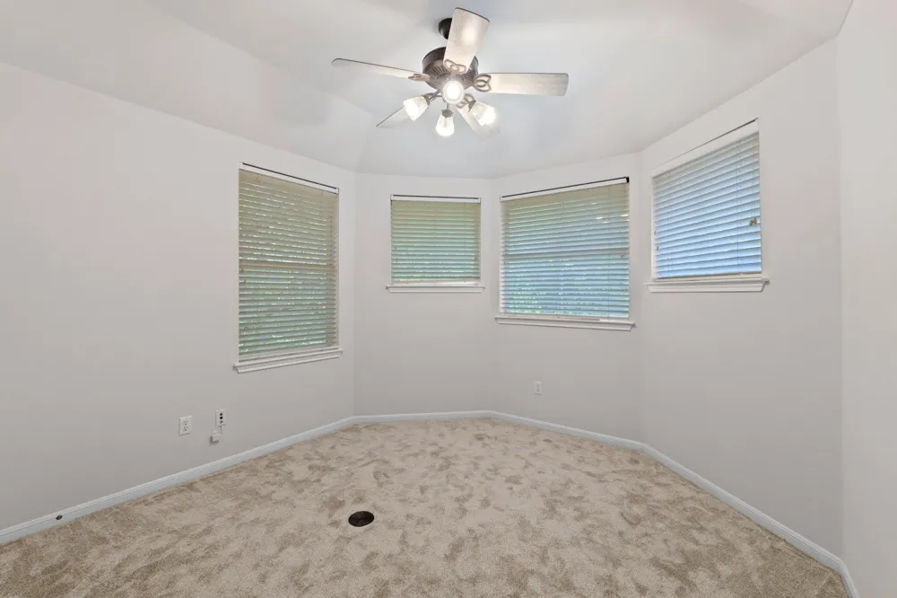 6 Muirfield Greens Cove Lakeway, TX 78738