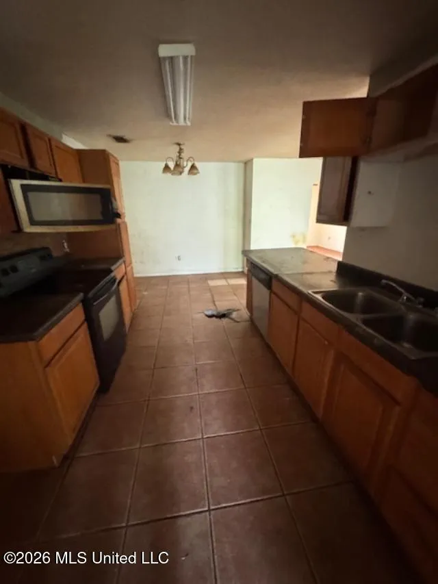 16034 Apia Road Pearlington, MS 39572