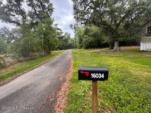 16034 Apia Road Pearlington, MS 39572