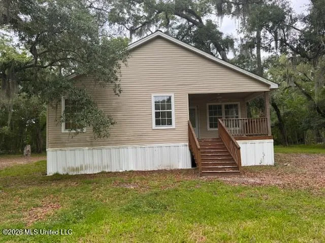 16034 Apia Road Pearlington, MS 39572