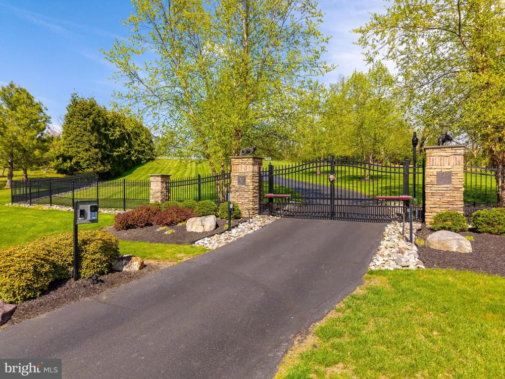 127 FAIRHILL SCHOOL ROAD Hilltown, PA 18927