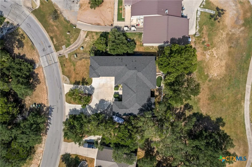 418 S Venture Boulevard Point Venture, TX 78645
