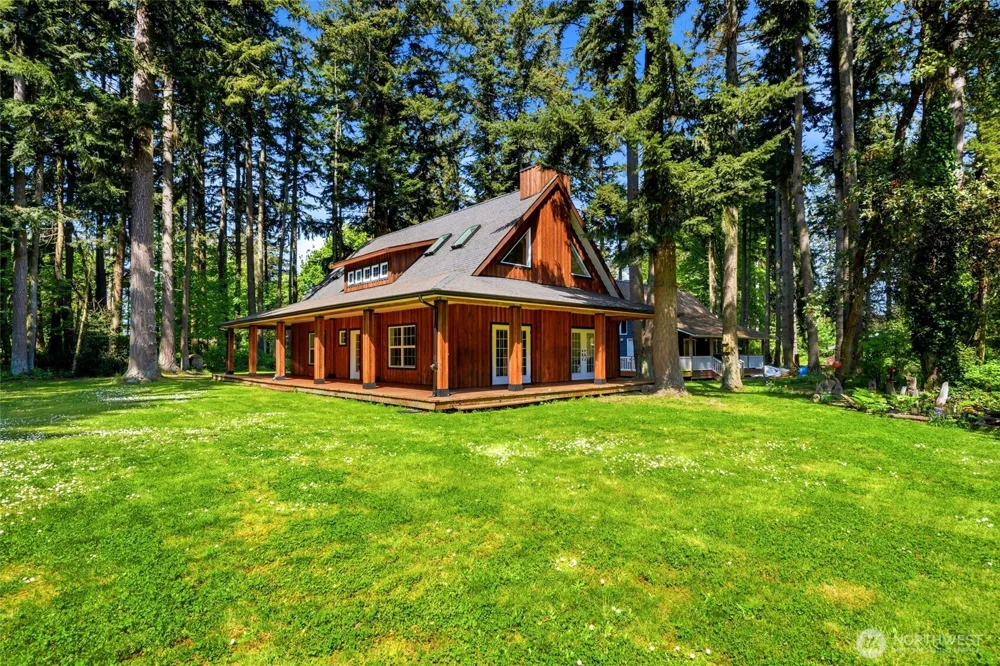 33 G Mukilteo Way Hat Island, WA 98206