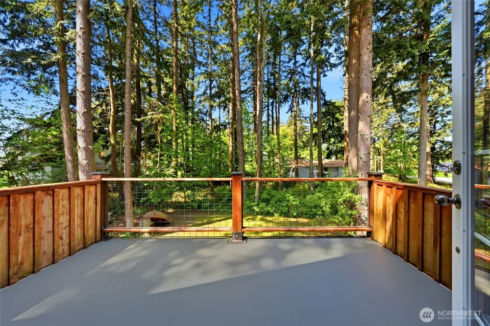 33 G Mukilteo Way Hat Island, WA 98206