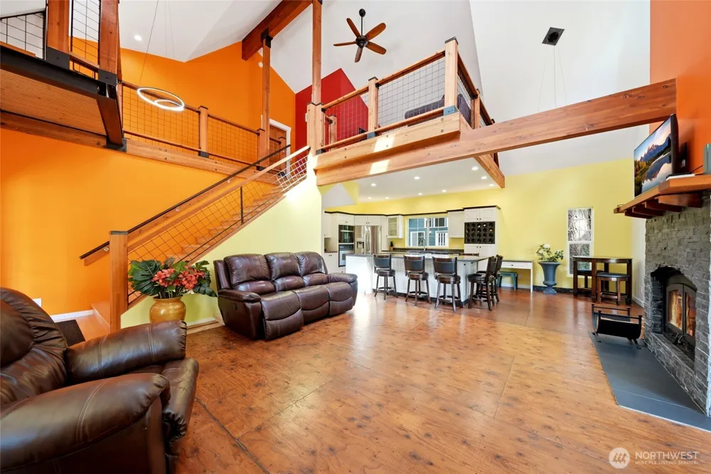 33 G Mukilteo Way Hat Island, WA 98206