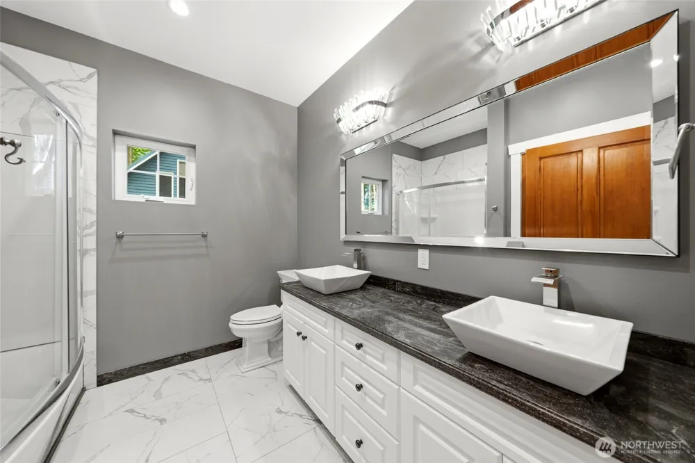 33 G Mukilteo Way Hat Island, WA 98206