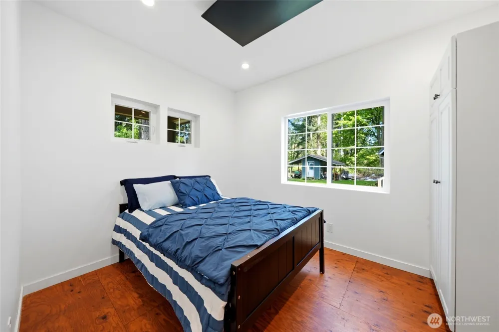 33 G Mukilteo Way Hat Island, WA 98206