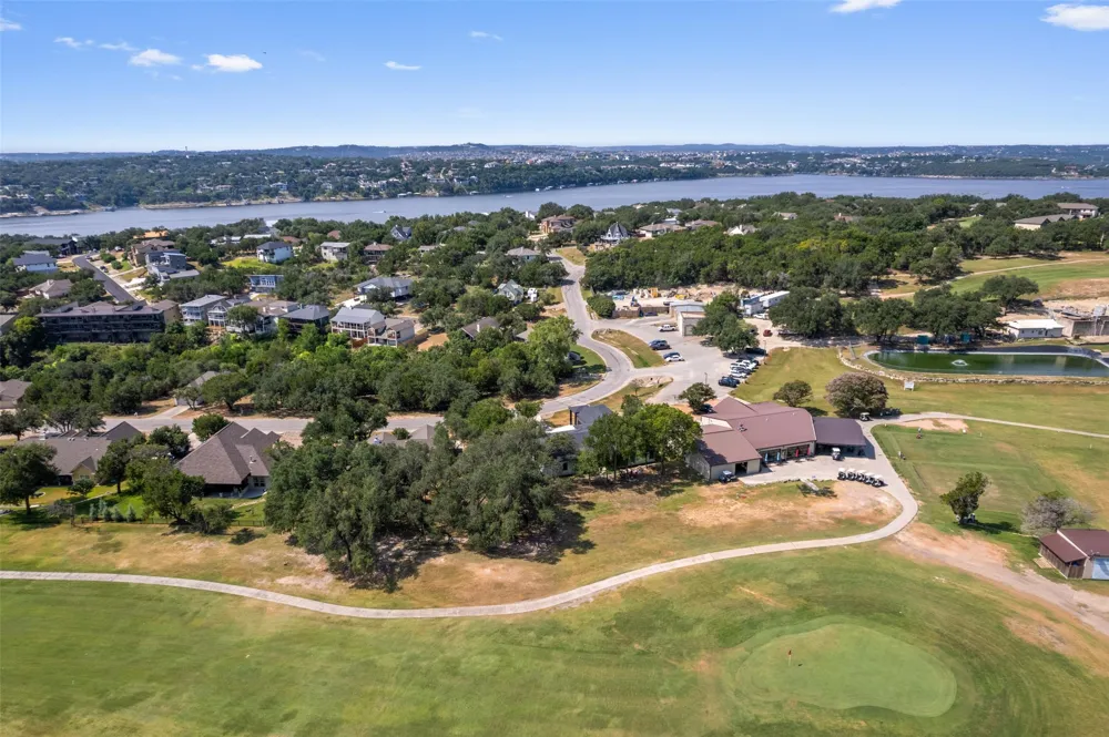 418 Venture Boulevard S Point Venture, TX 78645