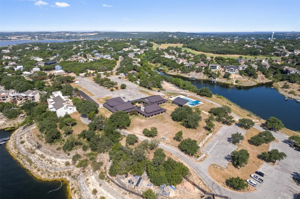 418 Venture Boulevard S Point Venture, TX 78645