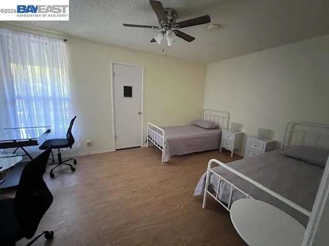 2300 Sycamore Ln #5 Davis, CA 95616