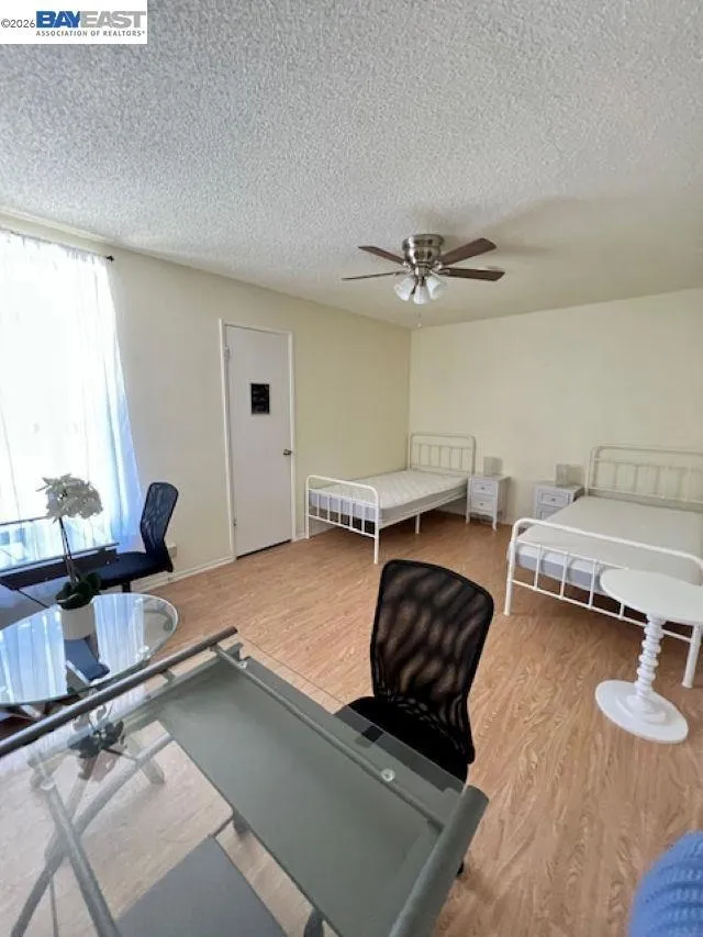 2300 Sycamore Ln #5 Davis, CA 95616