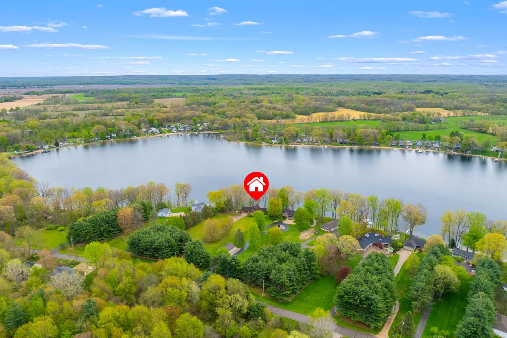 28323 Northern Bluff Drive Pine Grove Township, MI 49055