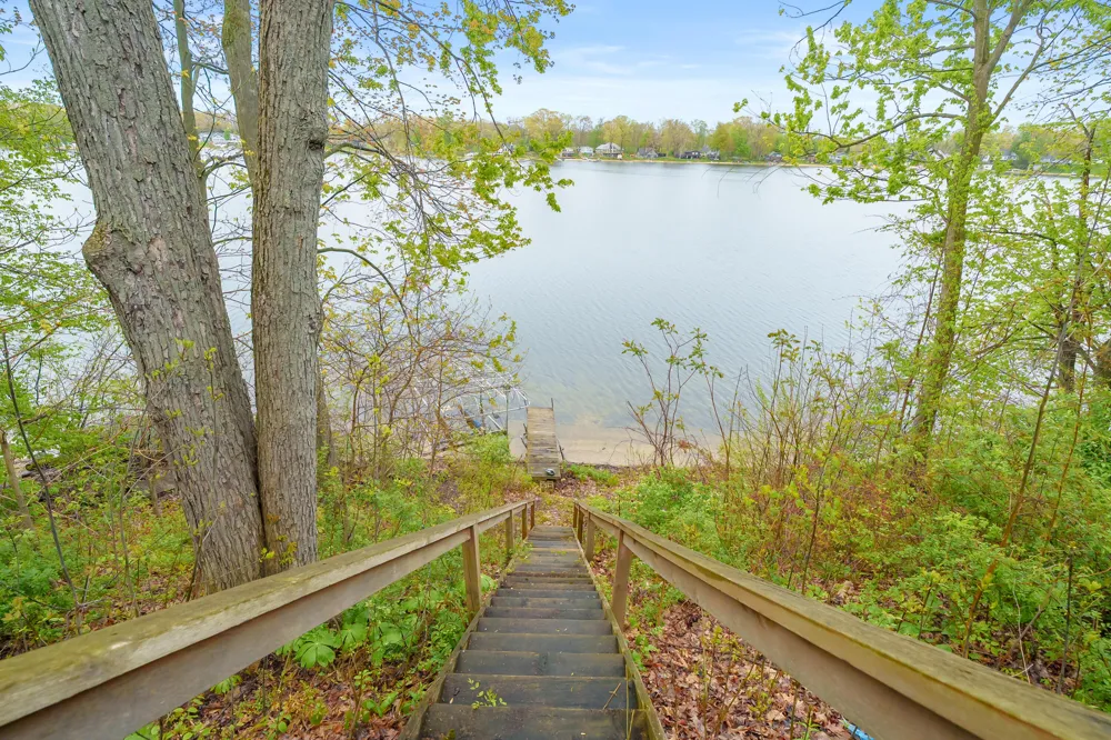 28323 Northern Bluff Drive Pine Grove Township, MI 49055