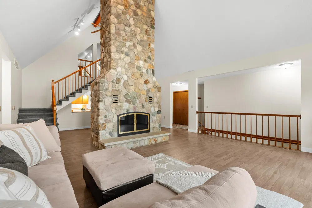 28323 Northern Bluff Drive Pine Grove Township, MI 49055
