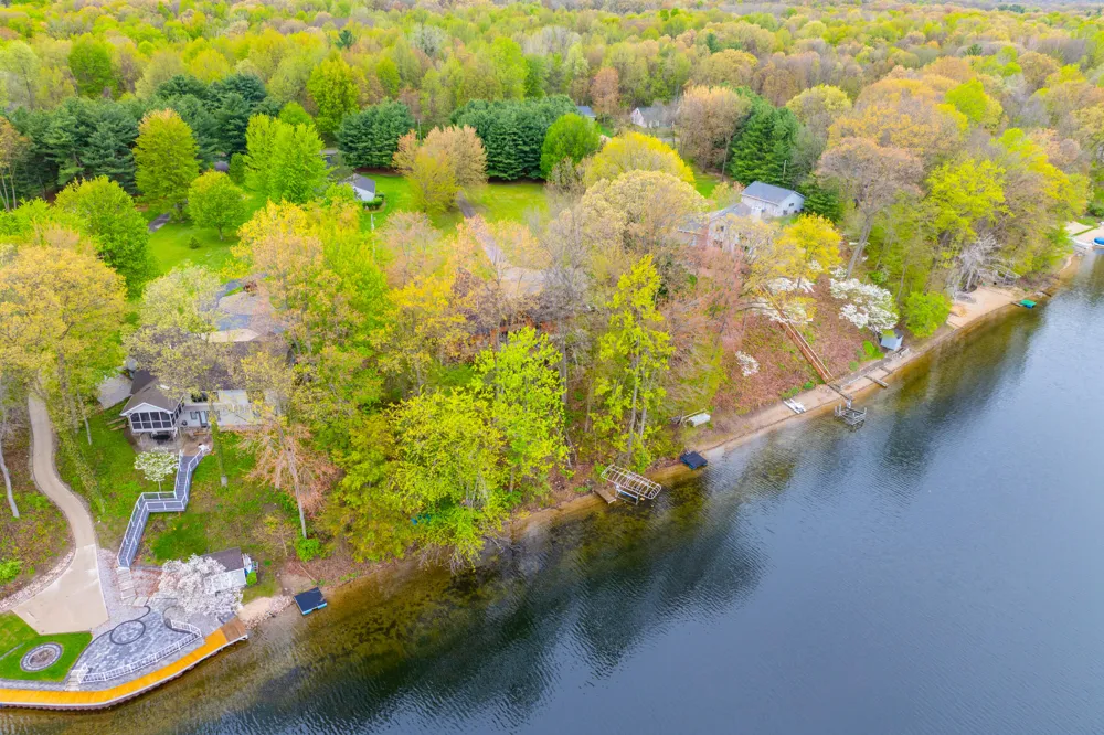 28323 Northern Bluff Drive Pine Grove Township, MI 49055