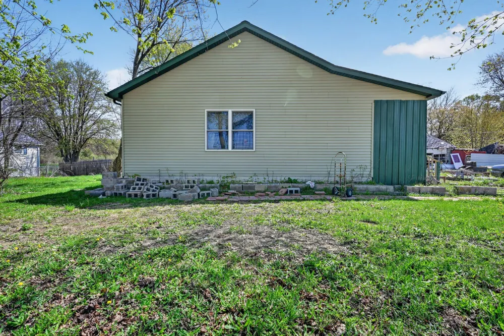 5142 State Road Emerson Township, MI 48801