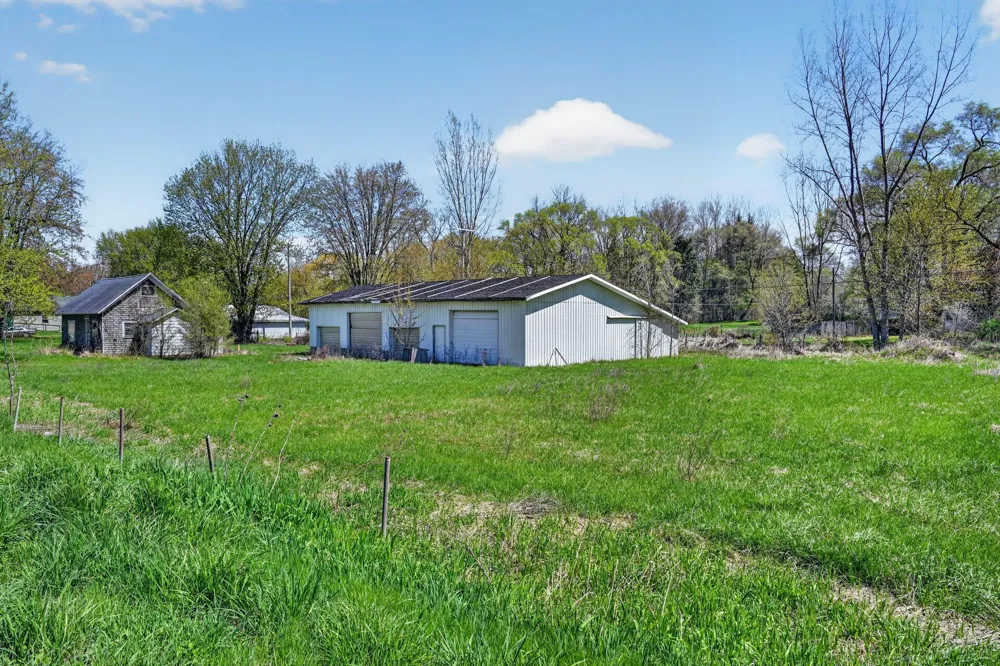 5142 State Road Emerson Township, MI 48801